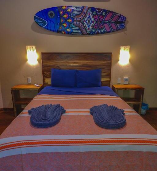 标准间, Gallo De Mar