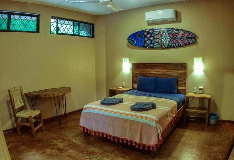 标准间, Gallo De Mar