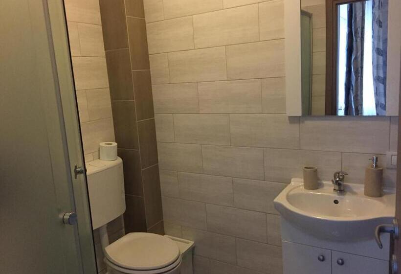 اتاق استاندارد با بالکن, Top Style Villa