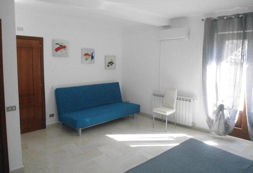 Четырехместный Номер Стандарт с Балконом, Affittacamere Casa Quisquina