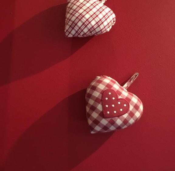 חדר משפחתי, L émiline