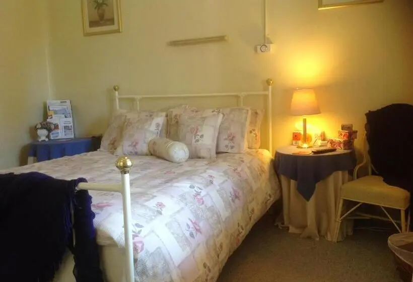 バス共有のスタンダードルーム, Chinnock B&b