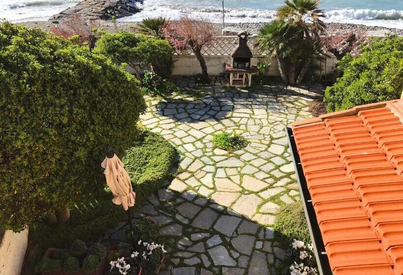 اتاق استاندارد, Il Giardino Sul Mare B&b