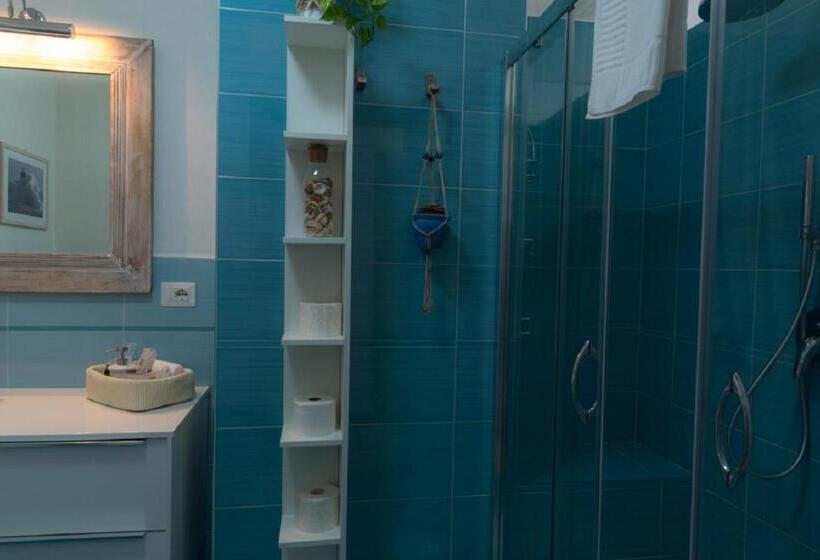 발코니 디럭스 룸, Coco S Rooms