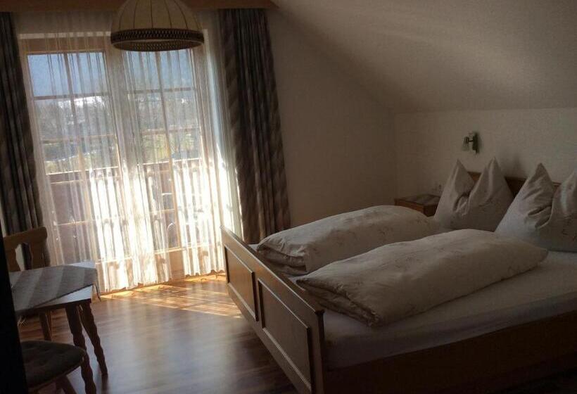 Номер Стандарт с Балконом, Gästehaus Wastian