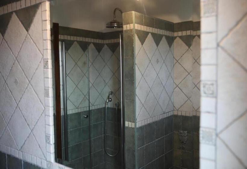 Standard room with outdoor bath, La Cascina Nel Bosco