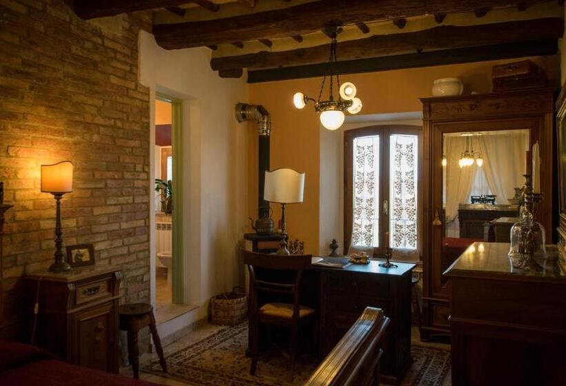 شقة غرفة واحدة, Camera Agata