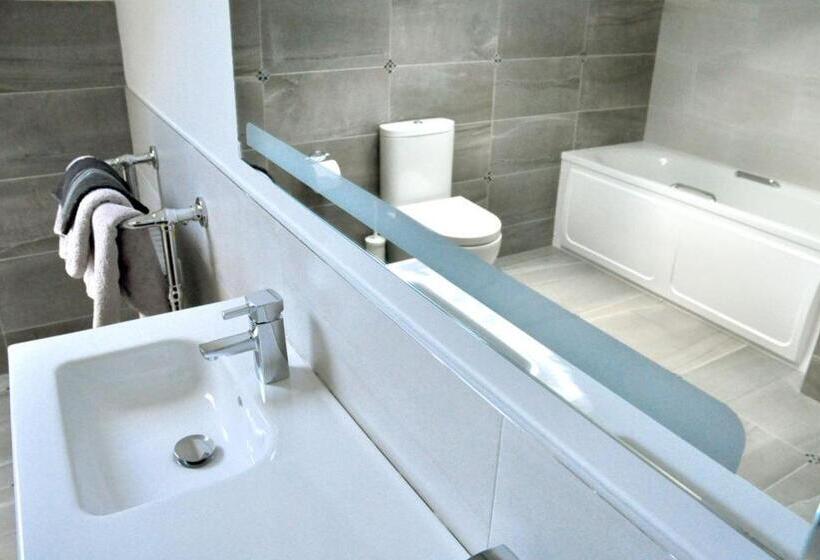 غرفة كومفورت ثلاثية, Doolin Village Accomodation