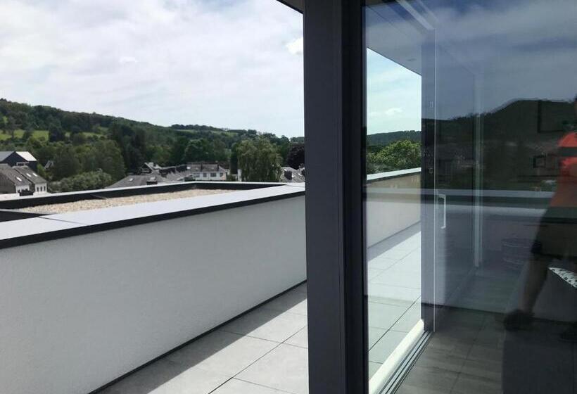 스탠다드 발코니 룸, Penthouse Lebierre