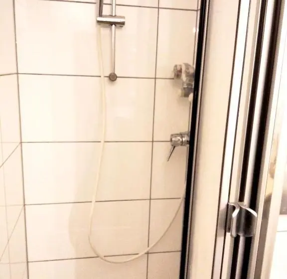 スタンダードルーム, Sroom 118 And 119 In Center