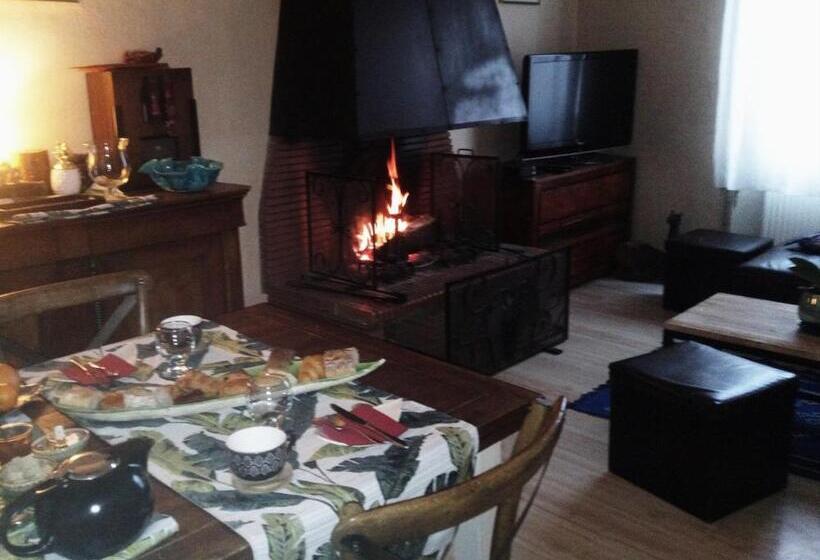 استودیوی استاندارد, Autan Des Couleurs