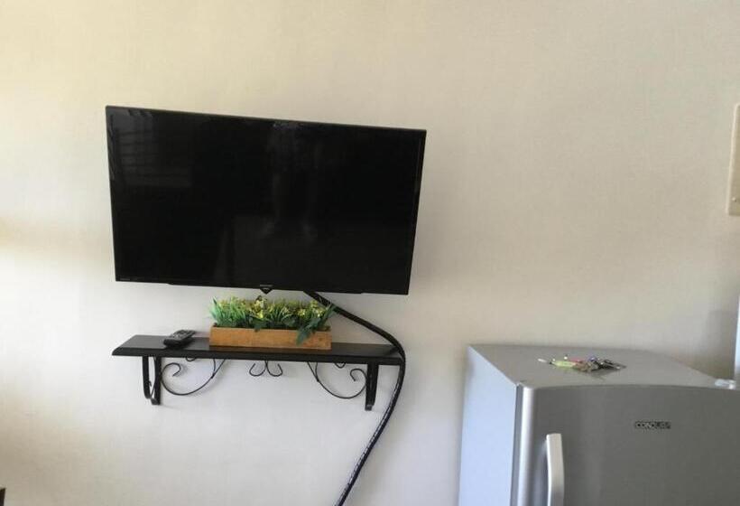 Apartament 1 Sypialnia z Balkonem, Condo With Free Swimming Pool & Viewing Deck