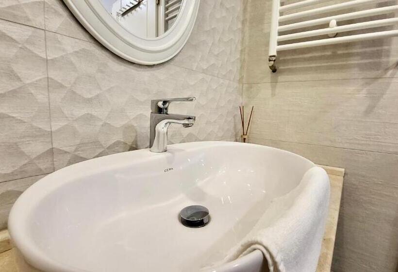 سوئیت جونیور خانوادگی, Lumiere House Sibiu