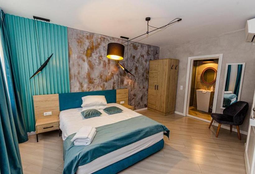 اتاق سوپریور با تخت بزرگ, Lumiere House Sibiu