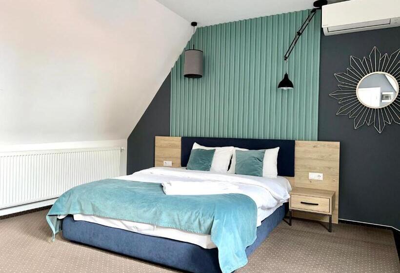 اتاق خانوادگی, Lumiere House Sibiu