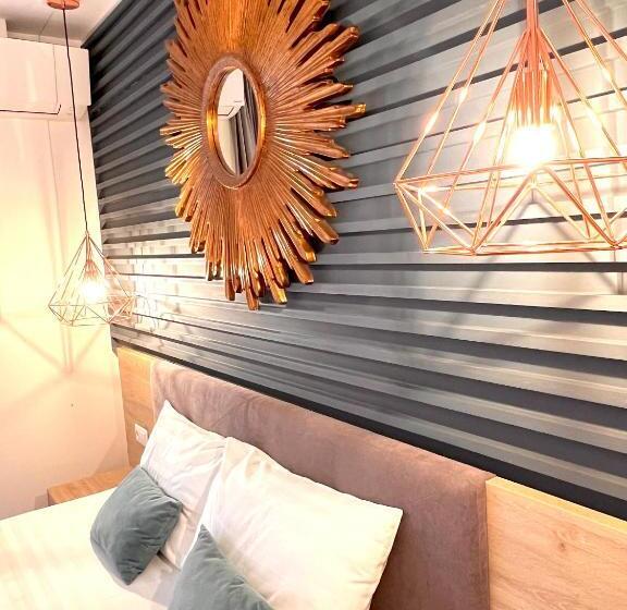 استودیو خانوادگی, Lumiere House Sibiu