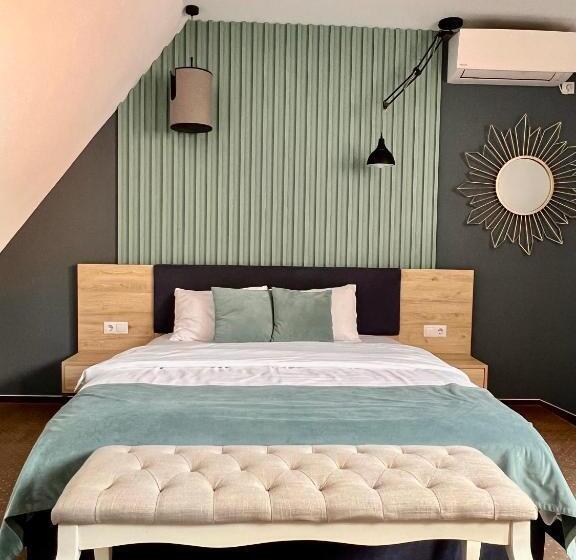 اتاق خانوادگی, Lumiere House Sibiu