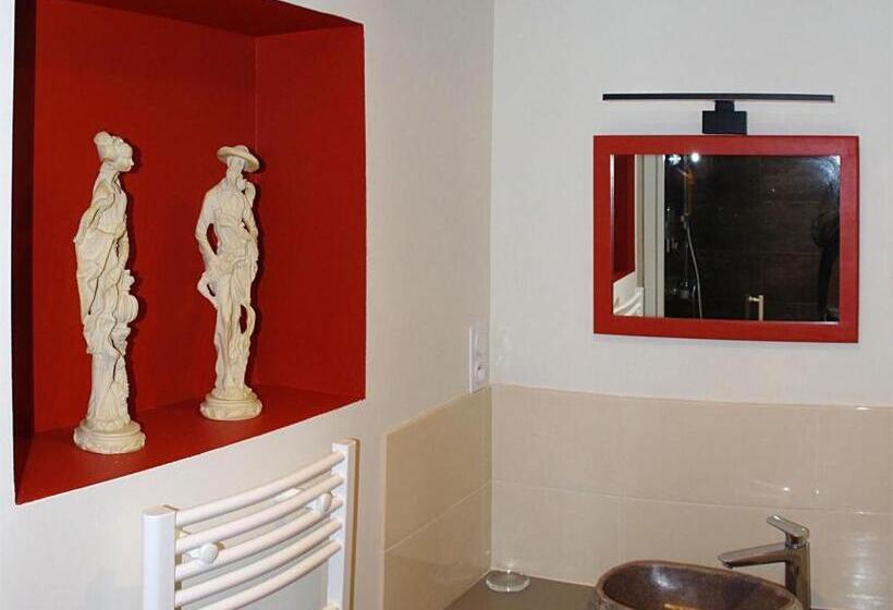 Номер Стандарт, La Chenevière