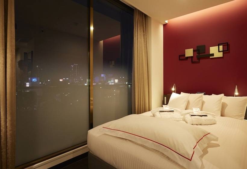 Номер Премиум, Agora Place Osaka Namba