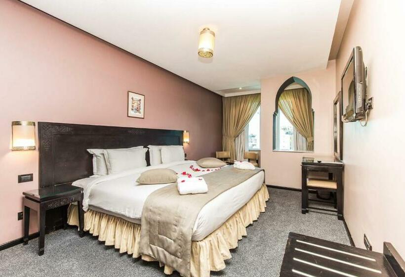 اتاق استاندارد, Almas