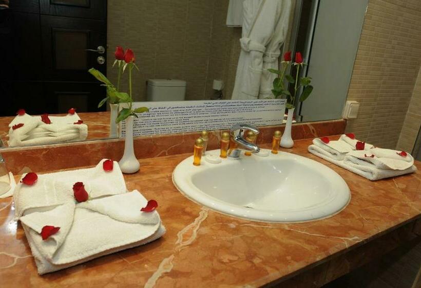 اتاق استاندارد, Almas