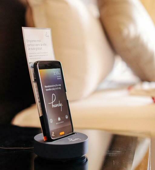 اتاق استاندارد سه نفره, Almas