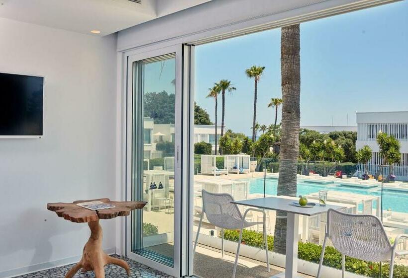 جناح ديلوكس, So Nice Club Resort