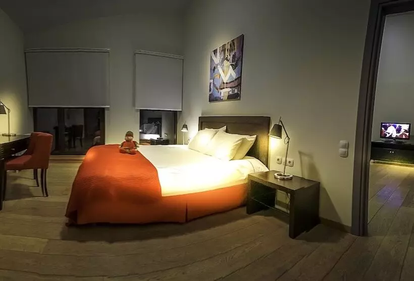 スイート（家族用）, Euphoria Club
