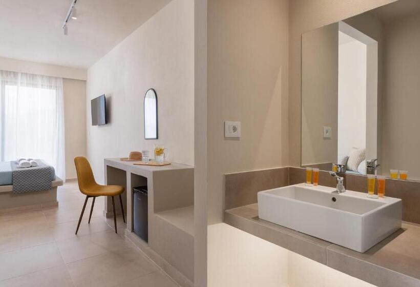 Трехместный Номер Deluxe, Olive Garden