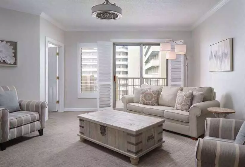3 Bedroom Apartment Sea View
