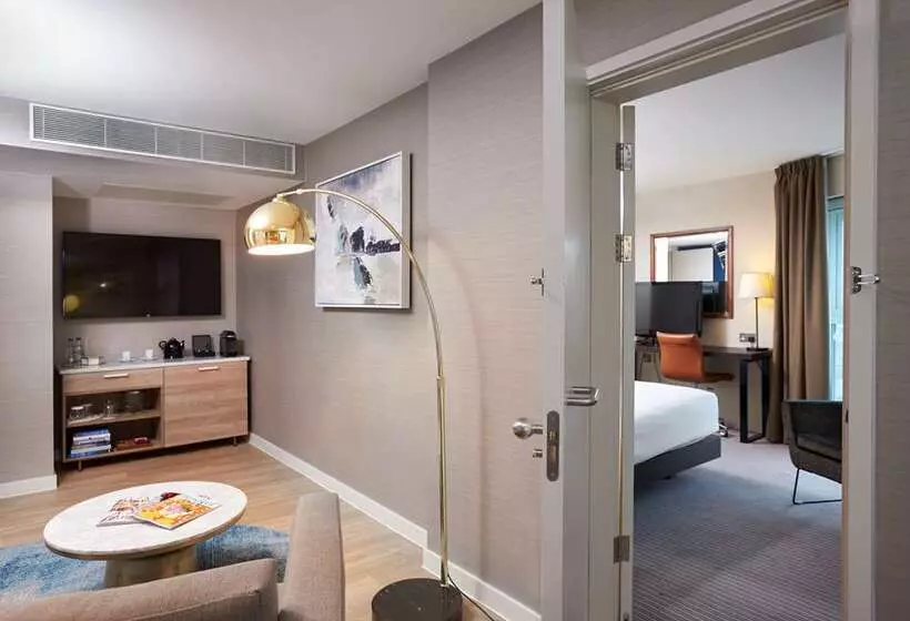 キングサイズベッドのスタンダードルーム, Royal Palms Apartment