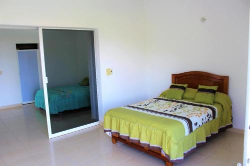 חדר משפחתי נוף לים, Sunset House Zihuatanejo