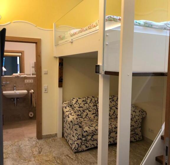 带1个卧室的带阳台的公寓, Gästehaus Alte Glaserei