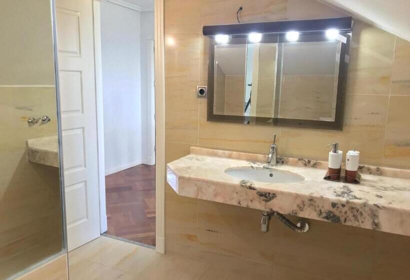 豪华房间, Alojamiento Martel