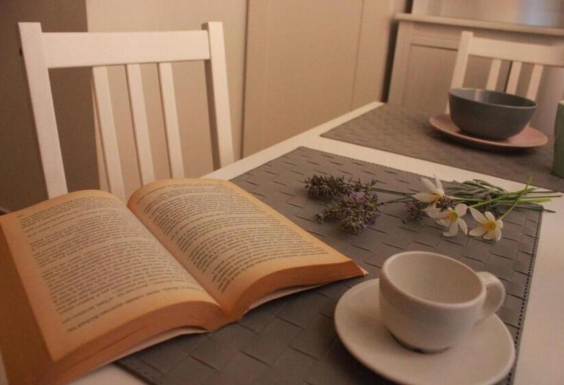 اتاق لوکس, Casa Madè