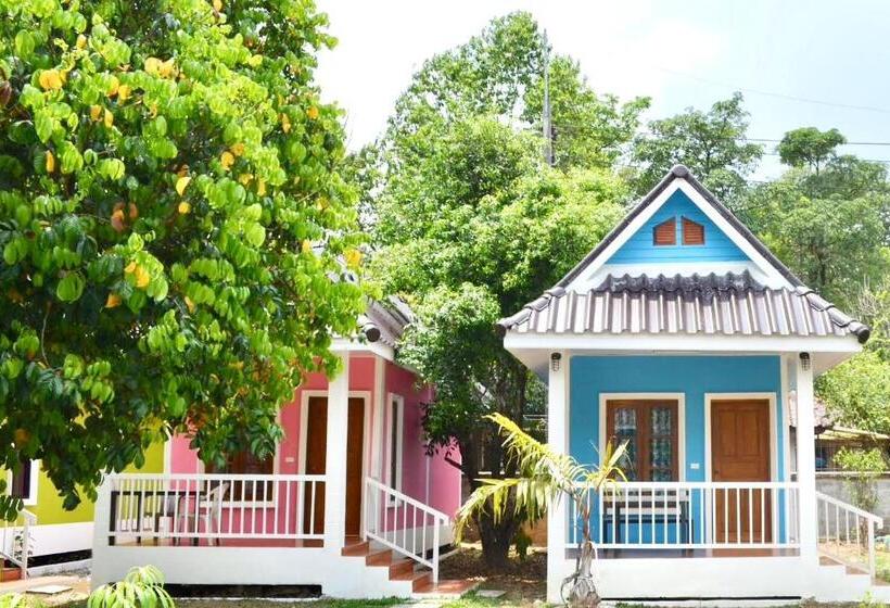 バルコニー付きスタンダードルーム, Thiw Tara Resort