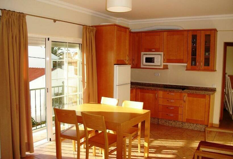 침실 1개 아파트, Alagoa Azul Ii