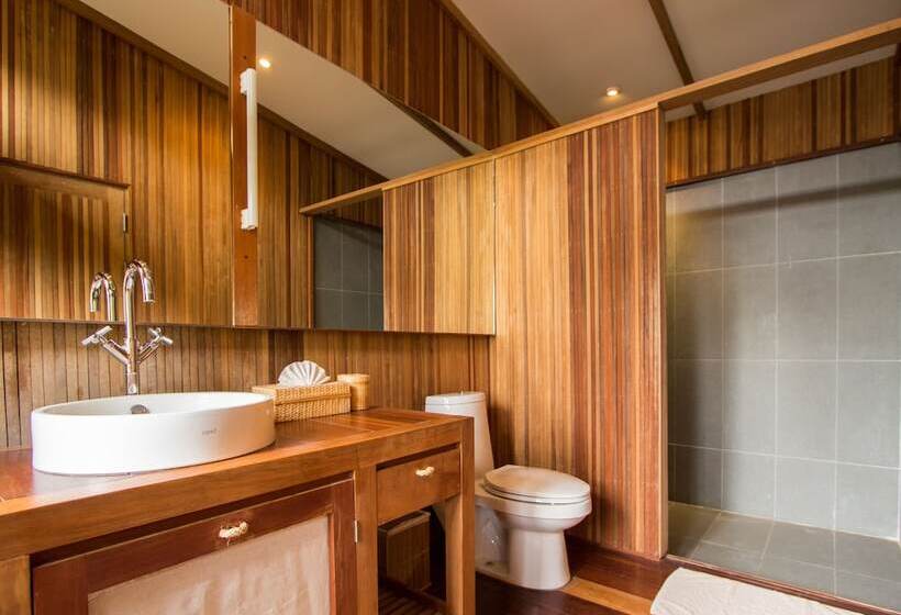 Villa 1 Yatak Odalı ve Yüzme Havuzlu, Haadtien Beach Resort