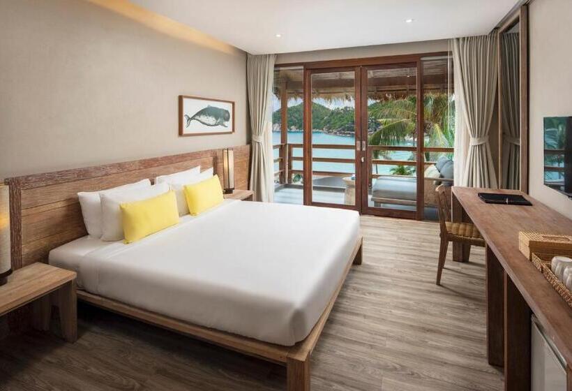 Delüks Oda, Haadtien Beach Resort