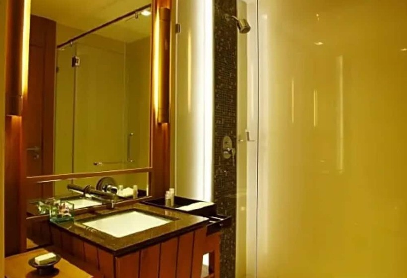 Люкс Повышенной Комфортности, Centara Nova Hotel Pattaya