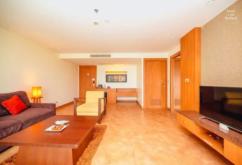 デラックススイート, Centara Nova Hotel Pattaya