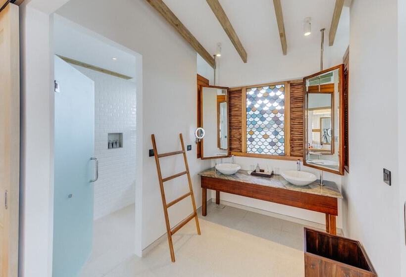بانگلوی استاندارد, Cinnamon Hakuraa Huraa Maldives - All Inclusive