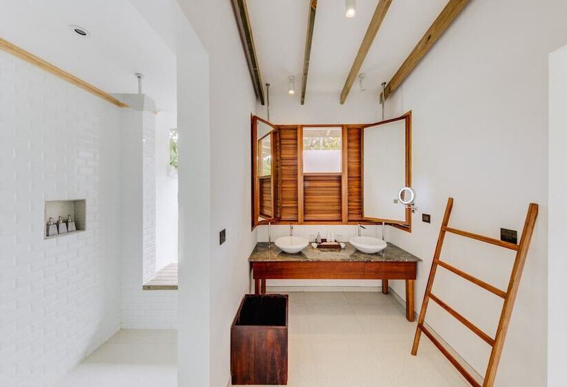 بانگلوی استاندارد, Cinnamon Hakuraa Huraa Maldives - All Inclusive