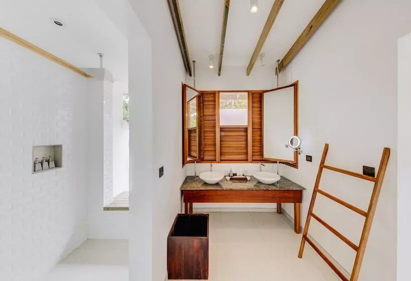 بانگلوی استاندارد, Cinnamon Hakuraa Huraa Maldives - All Inclusive