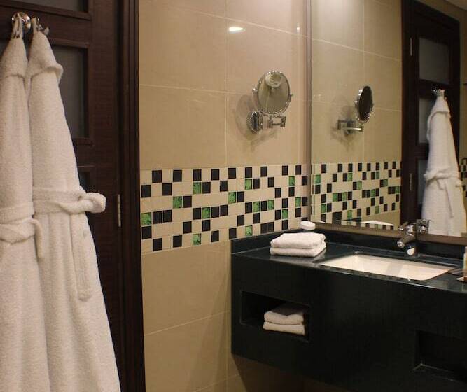 سوییت جونیور با چشمانداز دریا, Doubletree By Hilton Hotel Aqaba