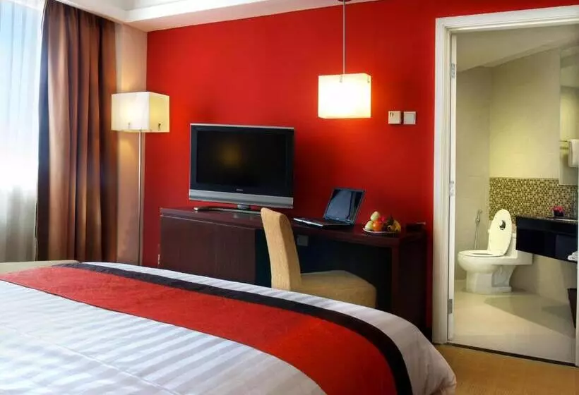 Superior Room, Java Paragon Hotel & Residences