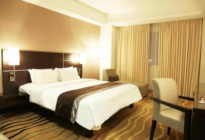 Superior Room, Java Paragon Hotel & Residences