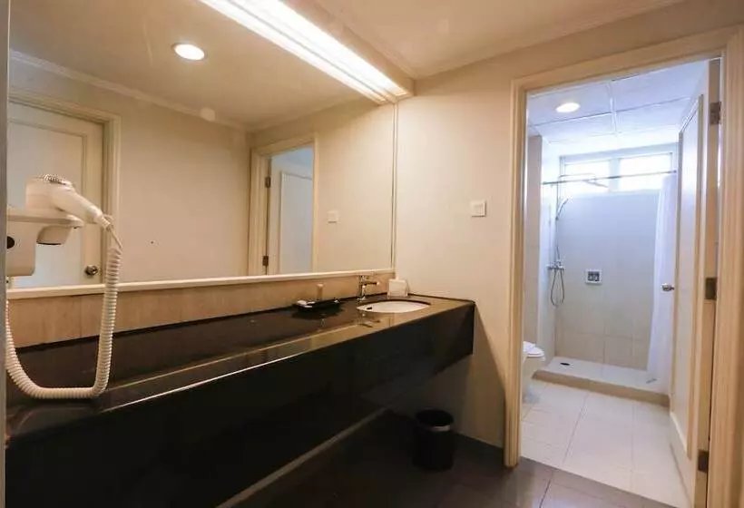 3 Bedroom Apartment, Java Paragon Hotel & Residences