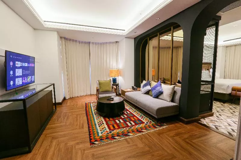 Executive Suite, Java Paragon Hotel & Residences