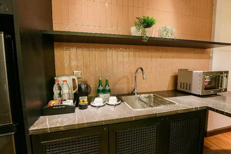 Executive Suite, Java Paragon Hotel & Residences